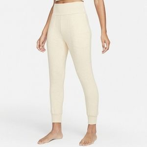 Nike Dri-Fit Yoga 7/8 Sweatpants NWT Size Small